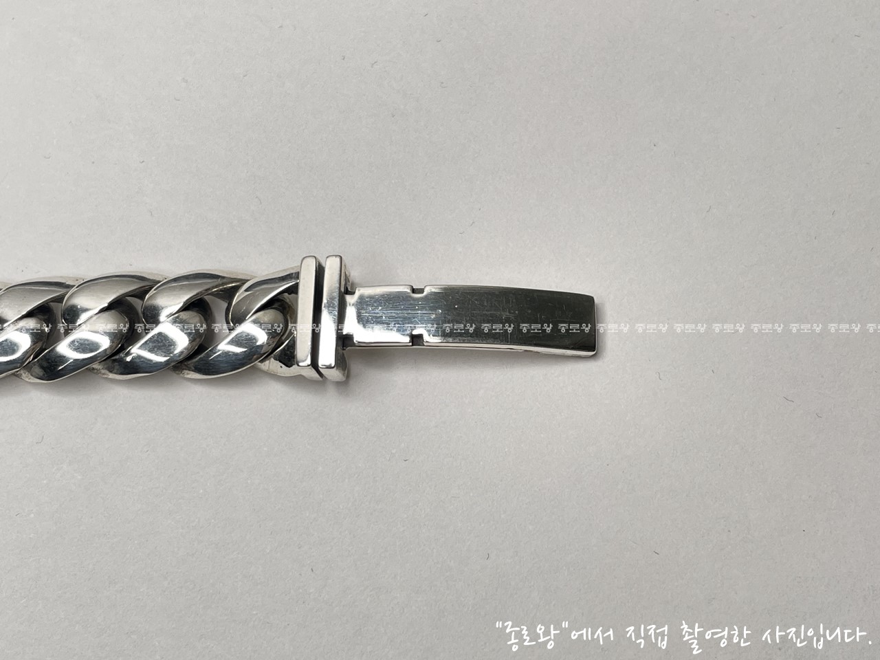 6d9b5c7a70c15e5561ab91b04ad5958e_1764150654_9409.jpg 6d9b5c7a70c15e5561ab91b04ad5958e_1764150654_9409.jpg