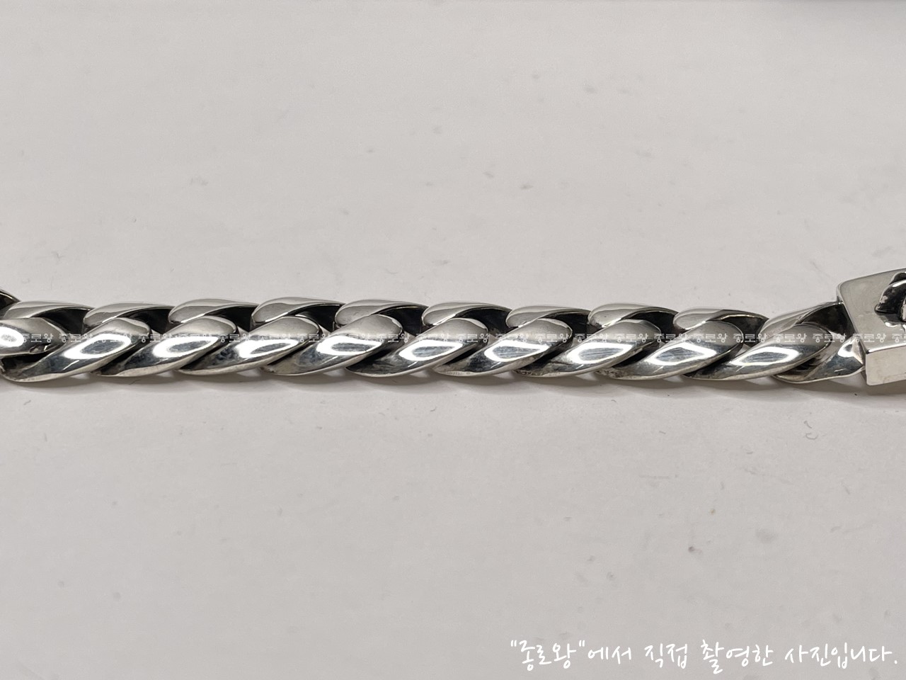 6d9b5c7a70c15e5561ab91b04ad5958e_1764150656_2953.jpg 6d9b5c7a70c15e5561ab91b04ad5958e_1764150656_2953.jpg