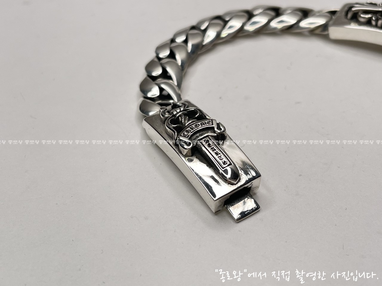 6d9b5c7a70c15e5561ab91b04ad5958e_1764150658_4499.jpg 6d9b5c7a70c15e5561ab91b04ad5958e_1764150658_4499.jpg