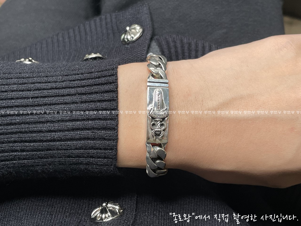 6d9b5c7a70c15e5561ab91b04ad5958e_1764150683_7631.jpg 6d9b5c7a70c15e5561ab91b04ad5958e_1764150683_7631.jpg