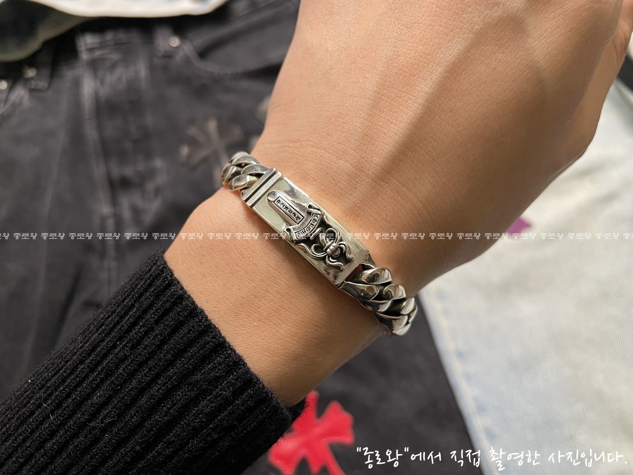 6d9b5c7a70c15e5561ab91b04ad5958e_1764150689_7674.jpg 6d9b5c7a70c15e5561ab91b04ad5958e_1764150689_7674.jpg